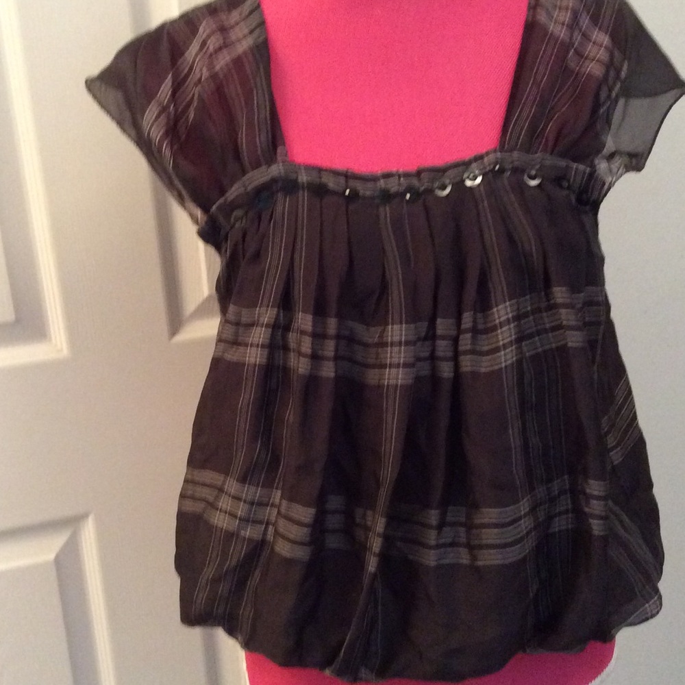Brand new Leon max silk top